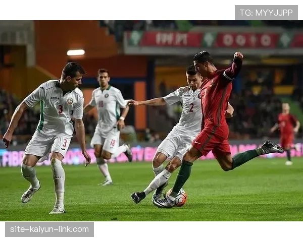 点球罚丢后补射规则详解：什么时候允许重新开罚？