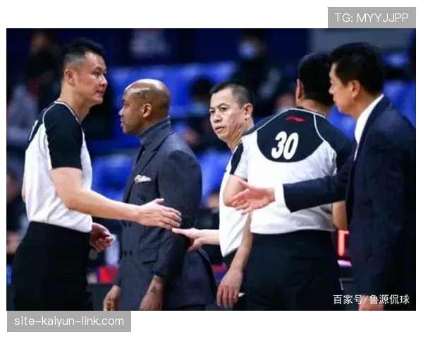 快速读懂篮球规则：防守犯规到底怎么判？